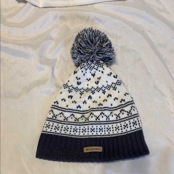 Columbia Other - Columbia Black and White Knit Hat with Pom-Pom and Omni Tech Thermal Lining